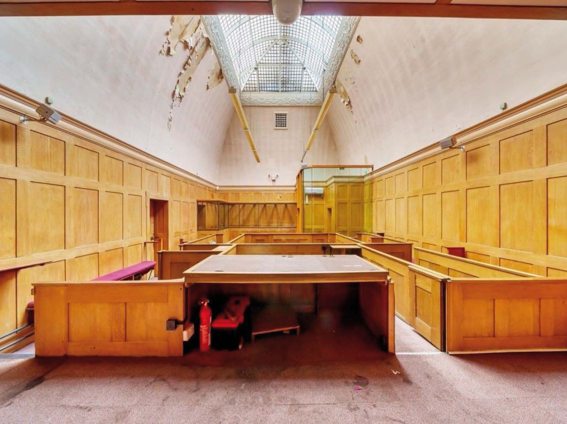 Pure Evil Courthouse imagery